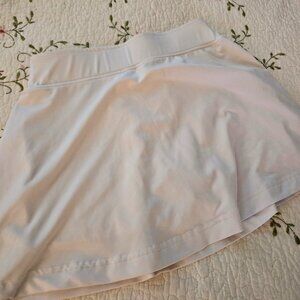 WOMAN'S  PRINCE  EXTRA SMALL  WHITE POLYESTER MINISKIRT w ATTACHED SHORTS